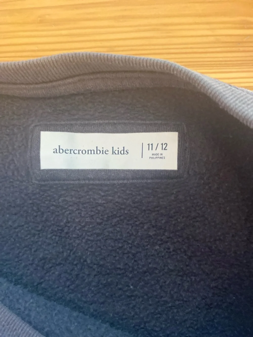 Abercrombie & Fitch Girl's Charcoal Groovy Crewneck Sweatshirt Size 11/12